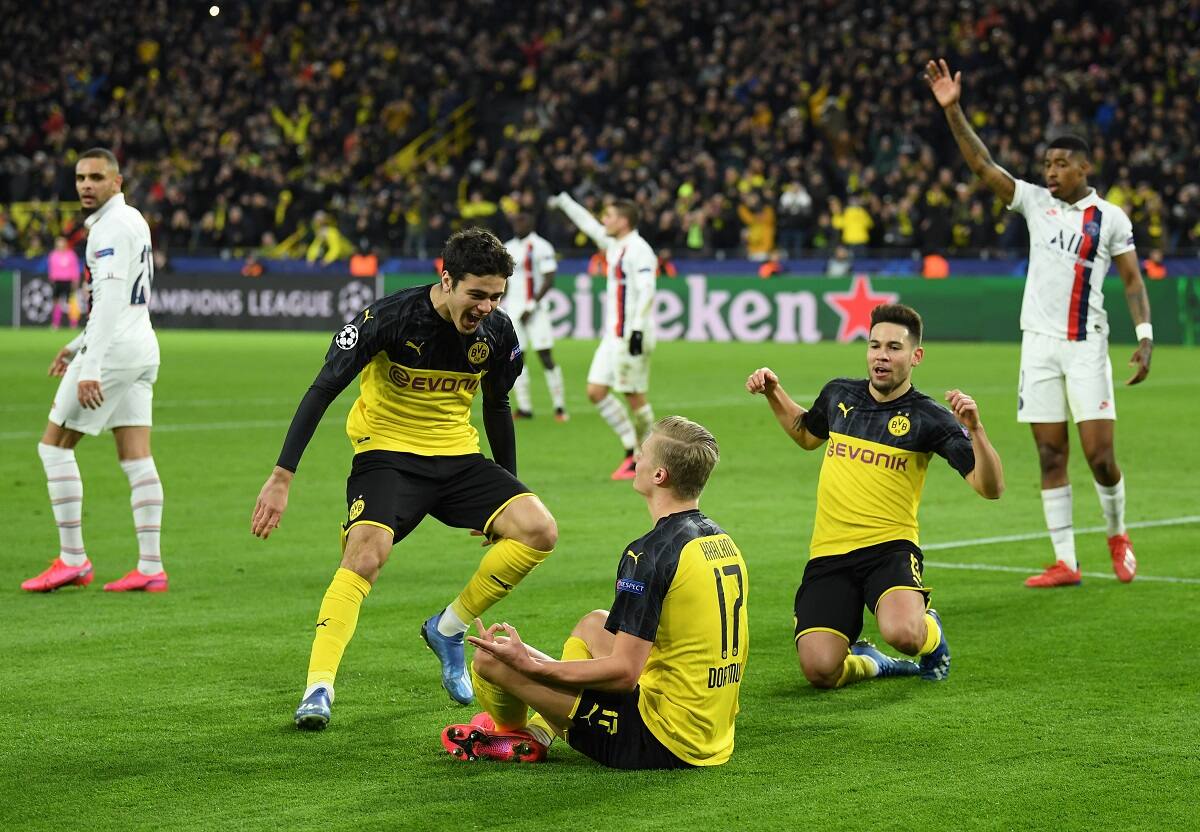 Borussia Dortmund v Paris Saint-Germain - UEFA Champions League Round of 16: First Leg