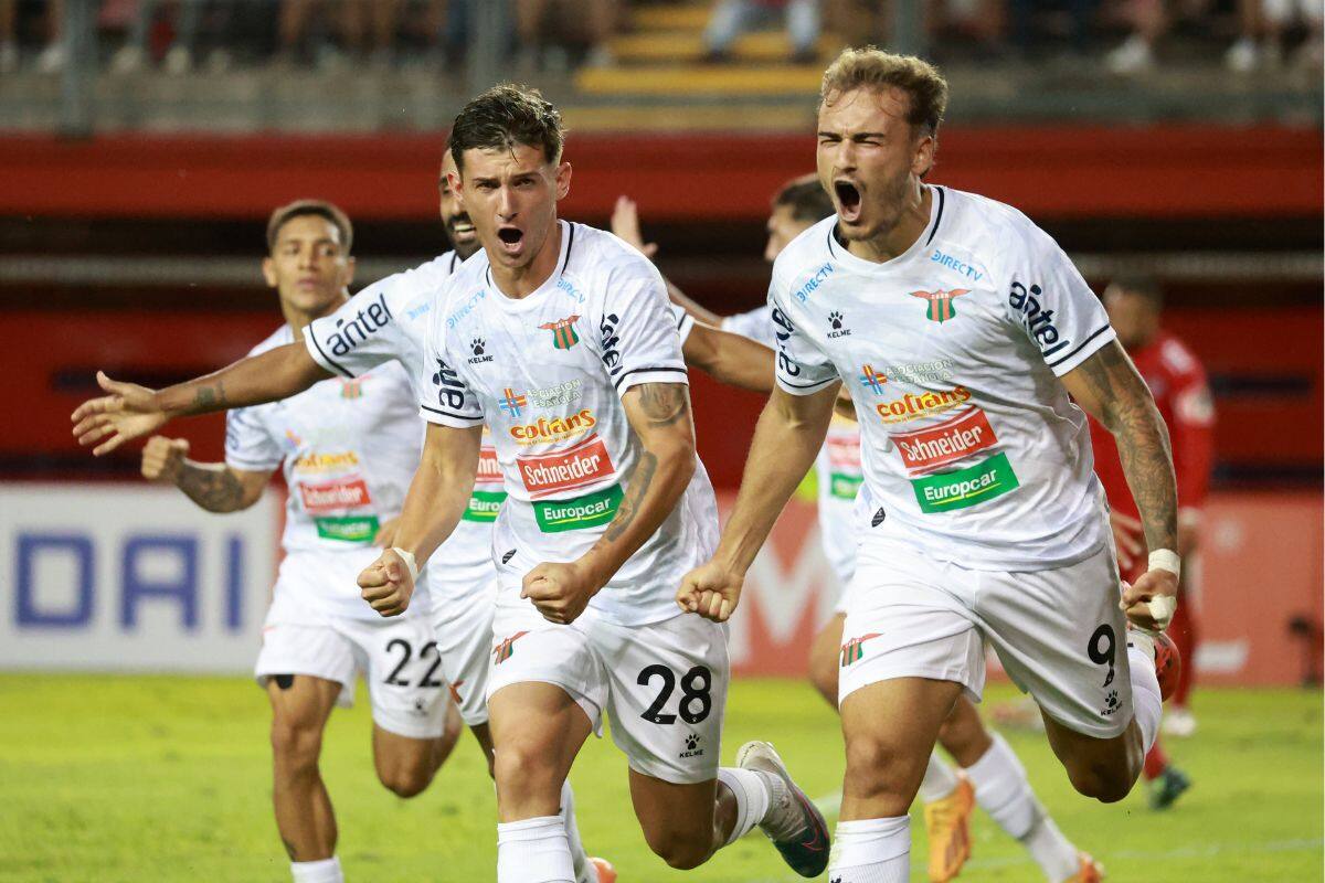 Los uruguayos superaron la llave ante Ñublense y jugarán con Esporte Clube Bahia. Foto: Agencia Aton.