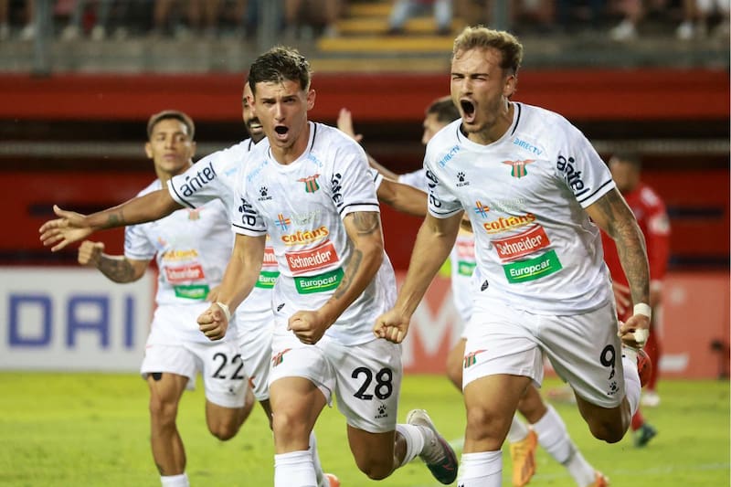 Los uruguayos superaron la llave ante Ñublense y jugarán con Esporte Clube Bahia. Foto: Agencia Aton.