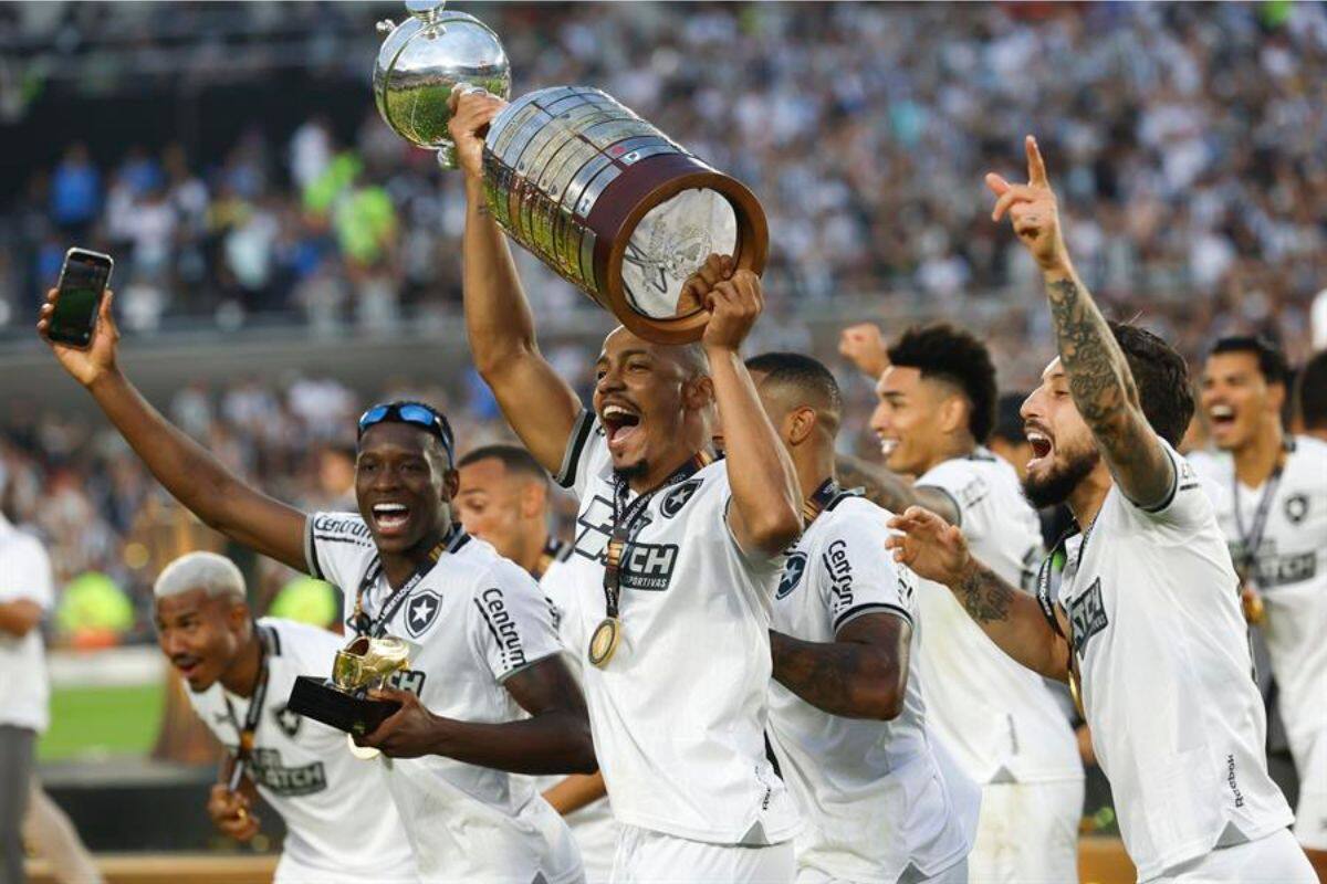 jugará el Mundial de Clubes 2025, como monarca de la Copa Libertadores. Foto. EFE.