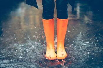 Falabella tiene estas 5 botas de agua para mujer con hasta un 50% de descuento