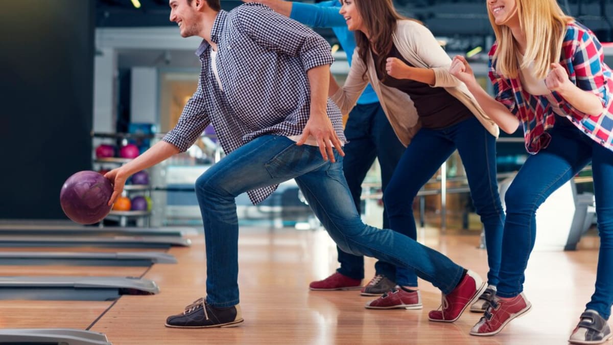 Ven a jugar bowling en Happyland: Estos son los precios