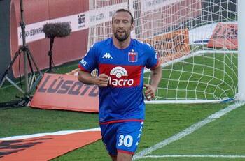 Es uruguayo, fue la obsesión de la U y terminó fichando en la U de Conce: Brahian Alemán jugará en Primera B