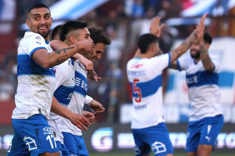 celebra el buen momento de la UC, pero ya mira a la U. (Foto: Aton)