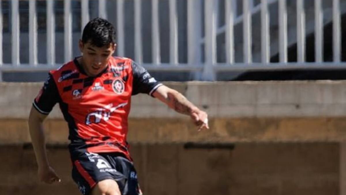 El vuelco en la carrera de Branco Provoste: de estar 6 meses sin club a quedar a un paso de volver a Primera