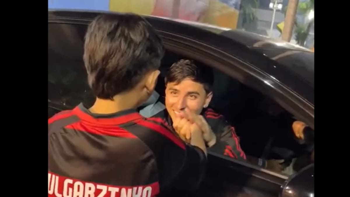 VIDEO | De Pulgar a Pulgarzinho: el chileno es crack en Flamengo y le cumple el sueño a un niño