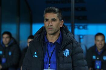 “Chile tiene problemas si pensamos en tener otra Generación Dorada y si nuestro modelo es el fútbol ecuatoriano”