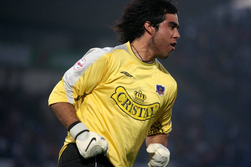 Claudio Bravo fue campeón con Colo Colo en el Torneo de Apertura 2006, antes de ser vendido a la Real Sociedad de España.