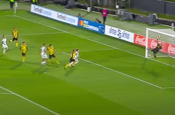 VIDEO | La impactante atajada clave de Brayan Cortés para que Peñarol ganara la Copa Uruguay