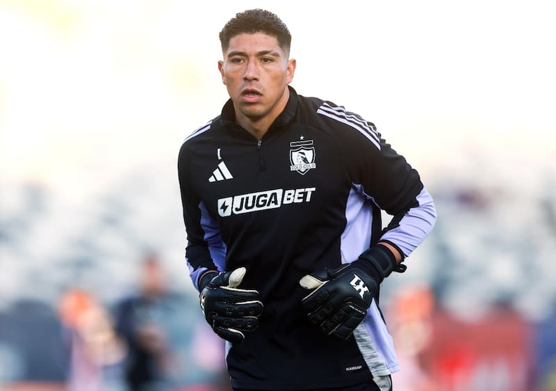 El meta y su futuro en Colo Colo. Foto: Aton.