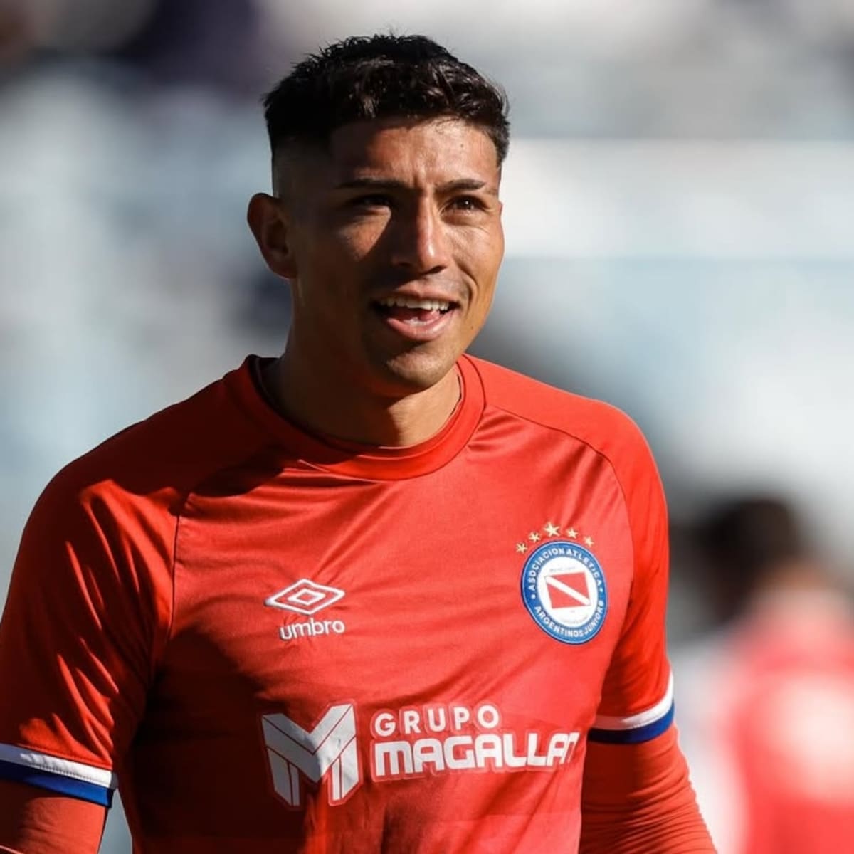 Problemas para Colo-Colo: Argentinos Juniors aplaza la compra de Brayan Cortés y Nacional descarta su fichaje