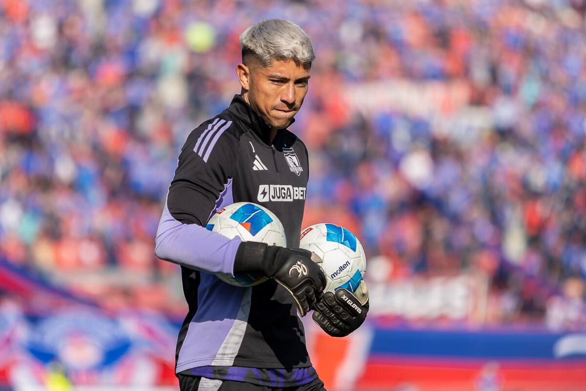 y su reemplazo en Colo Colo. Foto: Felipe Escobedo
