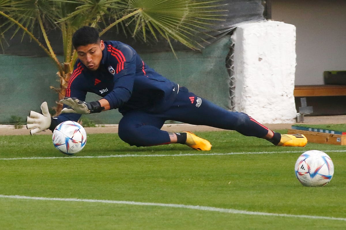 Brayan Cortés entrenando con La Roja. Foto: Agencia Aton
