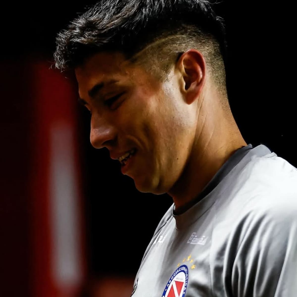 Pese a la eliminación: Brayan Cortés se consolida en Argentina y tiene a todos atentos en Colo-Colo y La Roja