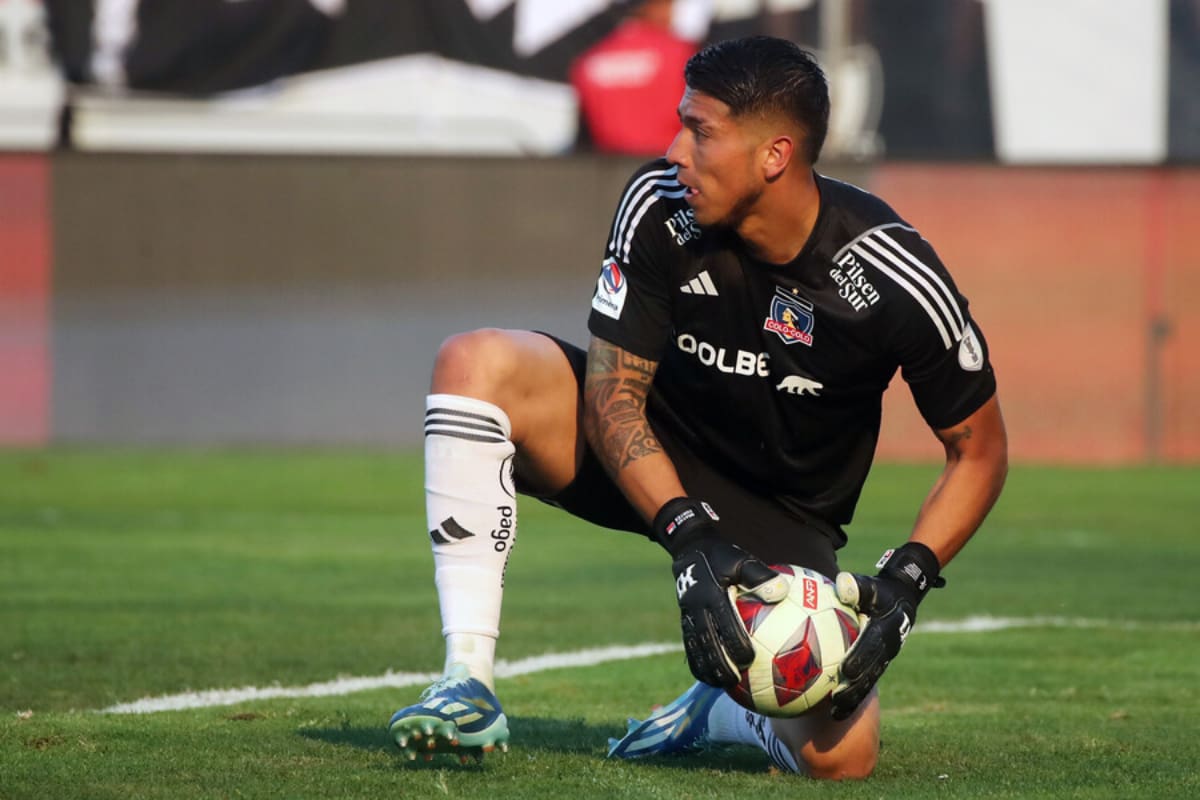 jugando por Colo Colo ante Unión Española (Foto: Photosport)