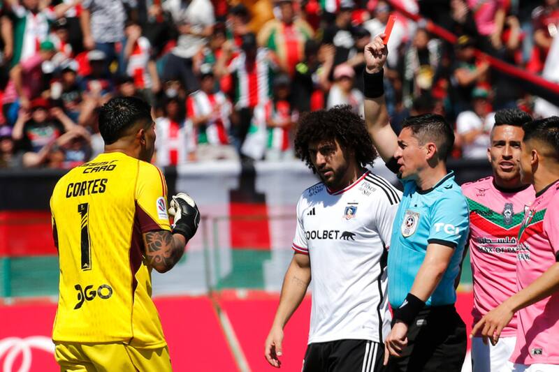Brayan Cortés fue expulsado en Colo Colo en el partido ante Palestino (Foto: Aton)