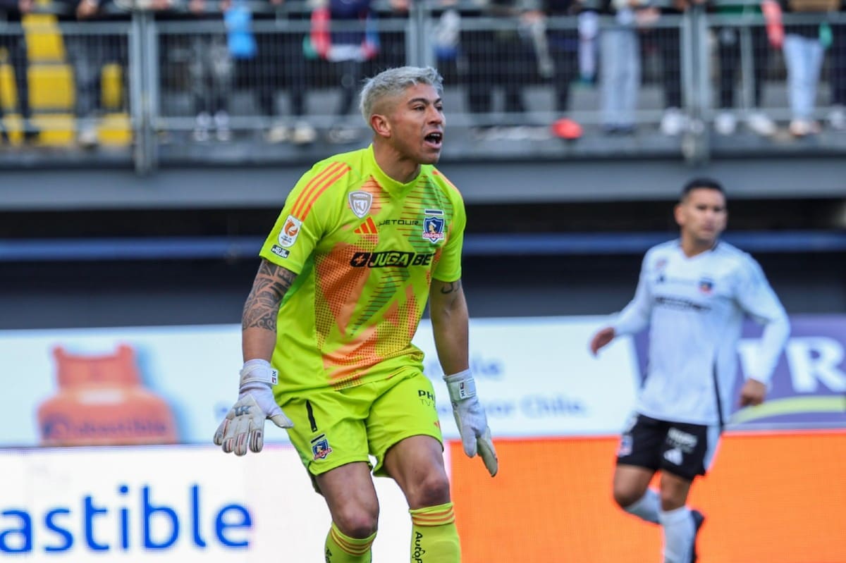 fue uno de los peores de Colo Colo en derrota contra Audax Italiano. Foto: Felipe Escobedo.