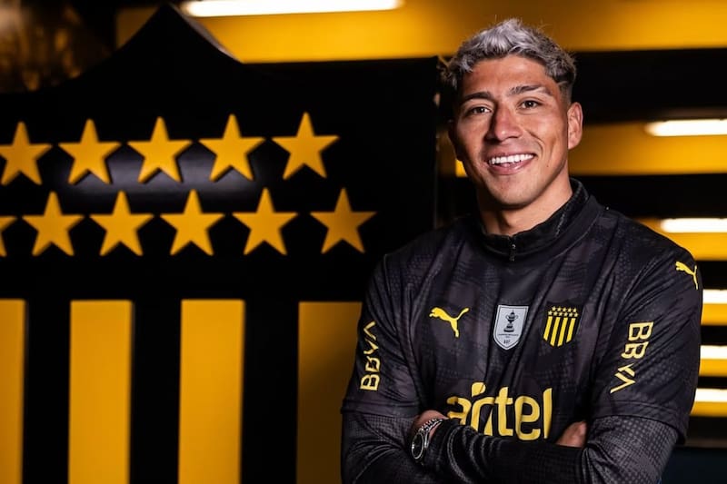 arquero de Peñarol de Montevideo. Foto: Instagram @oficialCAP