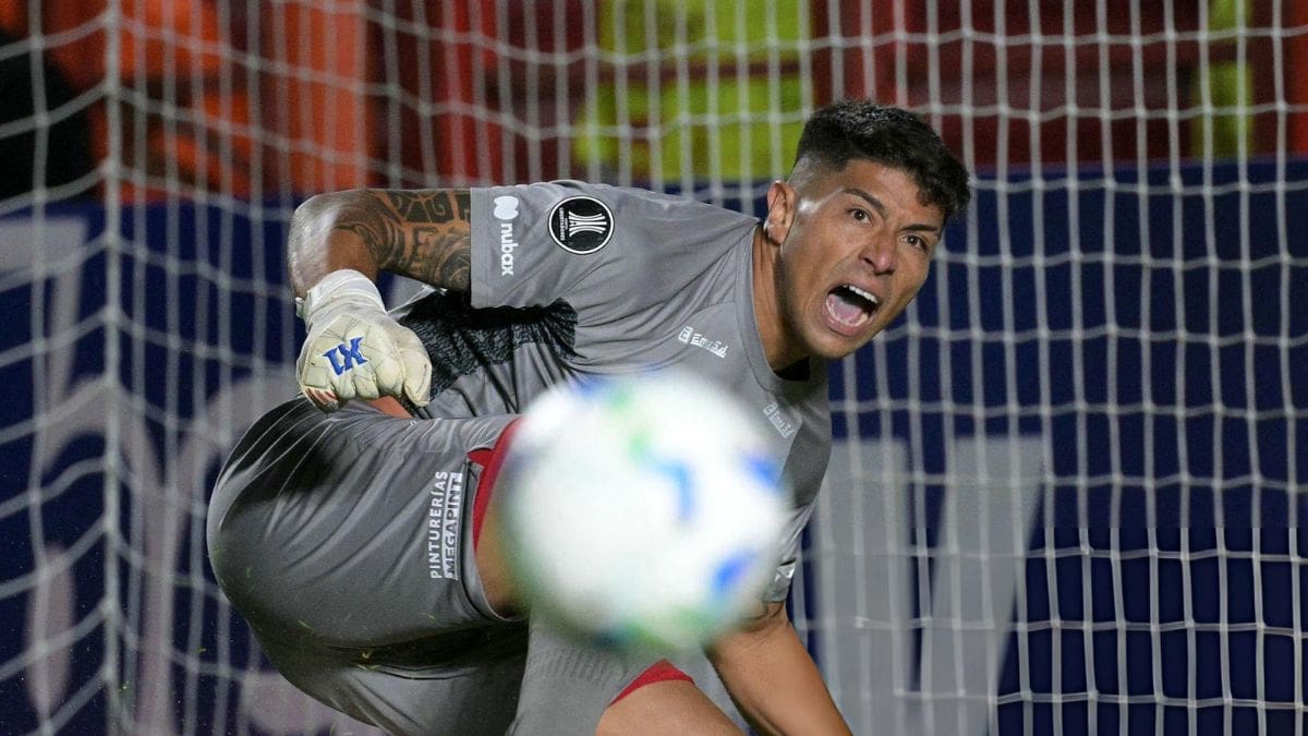 Con un Brayan Cortés inmenso Argentinos Juniors pasó a semifinales tras vencer a Huracán