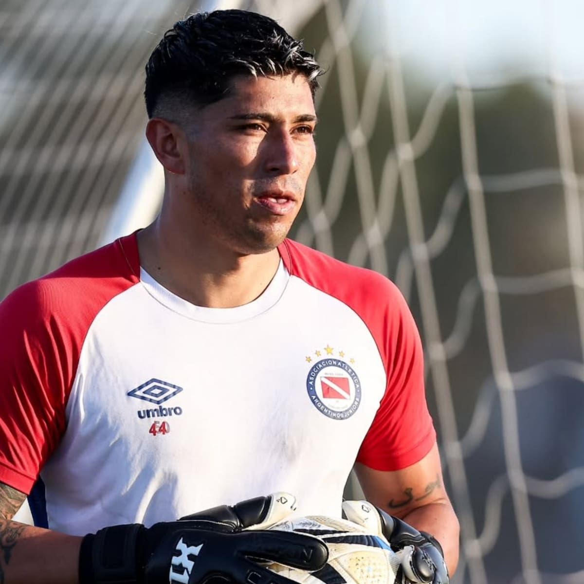 Atentos en Colo-Colo: en Boca Juniors ya preguntaron por la situación de Brayan Cortés