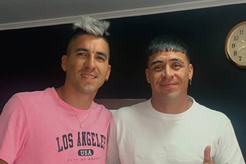 junto a su hermano Leandro Fernández.