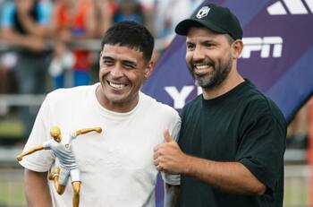 Tras su breve paso por Coquimbo: Brian Fernández iría a Estados Unidos para jugar con el Kun Agüero