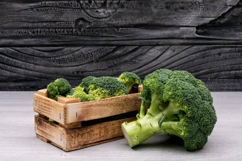 El brócoli puede prevenir ciertos tipos de cáncer.