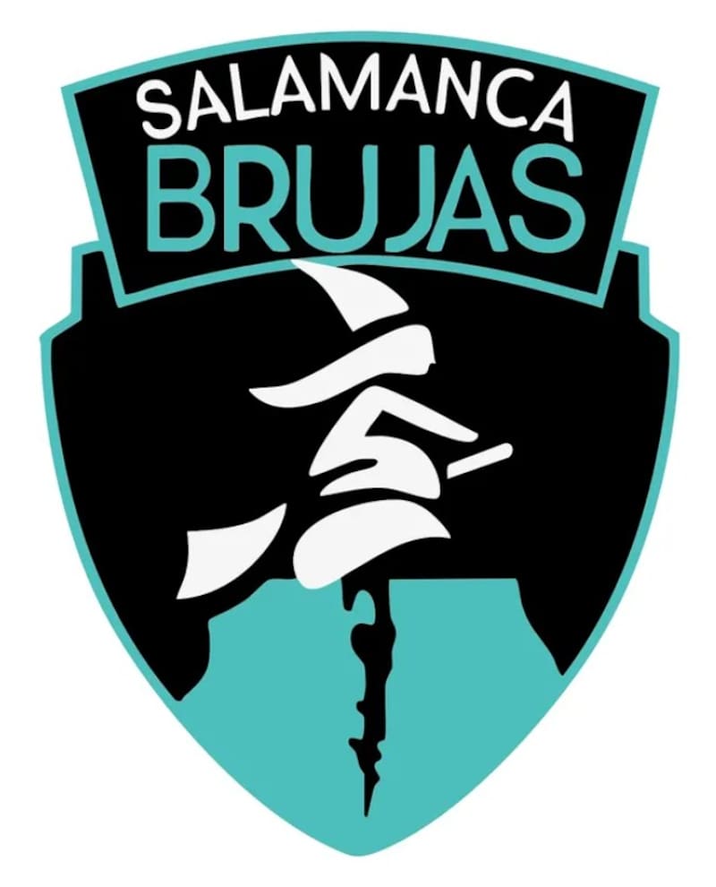 El club informó del accidente de tres jugadores