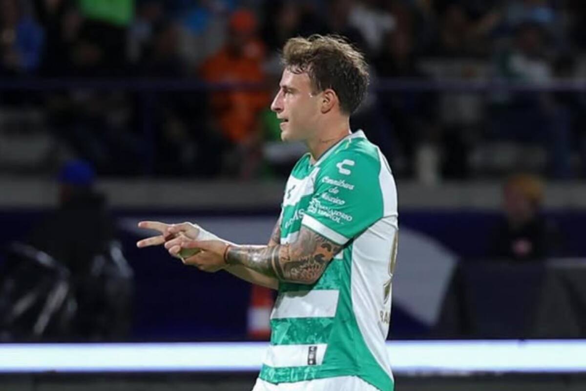 El delantero no seguirá en el Santos Laguna e ilusiona a Colo Colo.