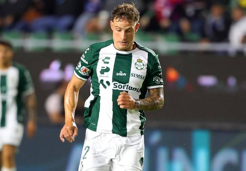 se complica con las lesiones en el Santos Laguna. Foto: Bruno Barticciotto en Instagram.