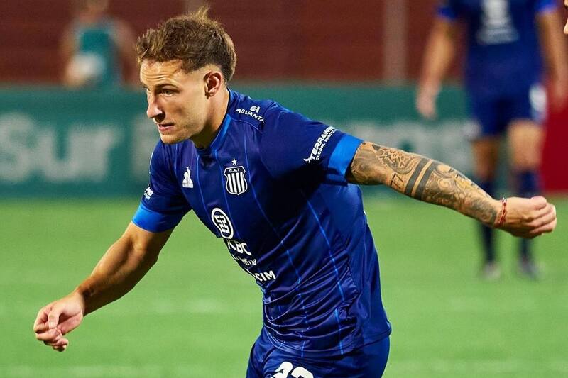 Bruno Barticciotto suma bonos para ser titular contra Sarmiento.