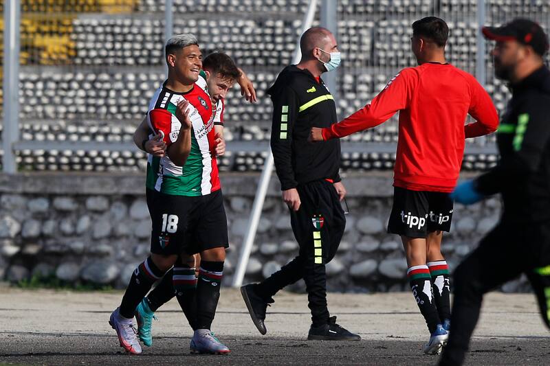 podrían recrear una recordada dupla de ataque de Palestino, esta vez en Racing de Avellaneda, con Gustavo Costas en la banca.