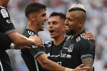 El último invento de Jorge Almirón: tiene un “nuevo” defensa para Colo Colo