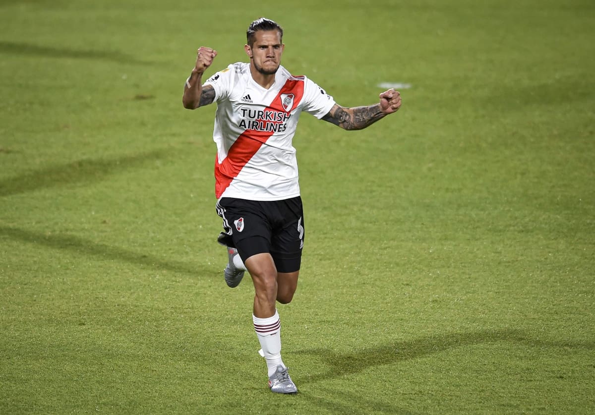 Bruno Zuculini es pretendido por Universidad Católica.