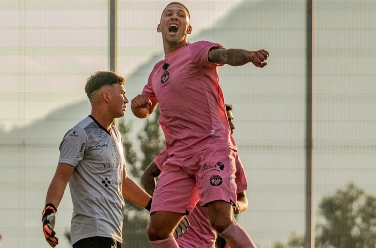 Bryan Taiva, goleador del equipo “villano” del fútbol chileno: “Si hablan de nosotros, es porque hacemos las cosas bien”