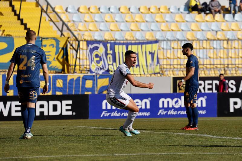 Bryan Taiva sueña con ascender con Deportes Melipilla y posteriormente dejarlo en Primera División.