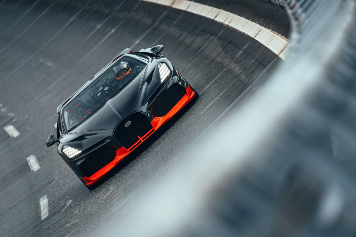 El Bugatti Mistral estableció nuevo récord de velocidad para un descapotable