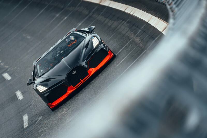 El Bugatti Mistral estableció nuevo récord de velocidad para un descapotable