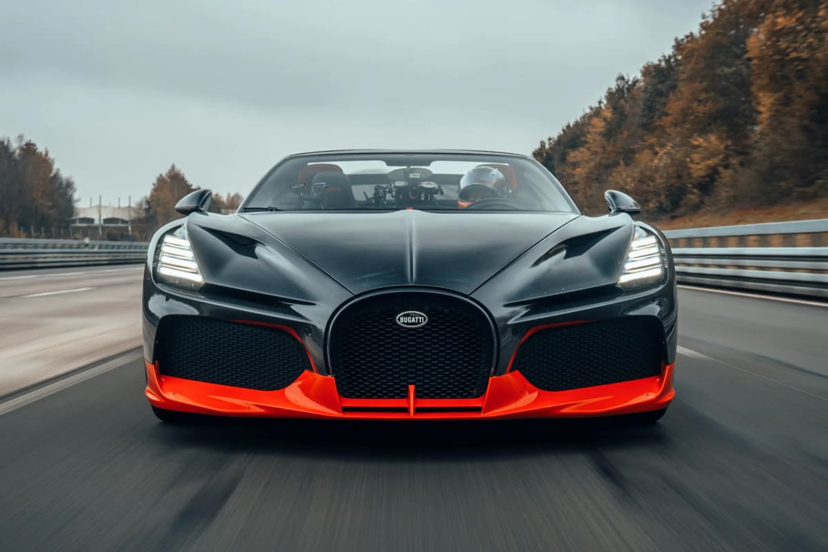 El Bugatti Mistral estableció nuevo récord de velocidad para un descapotable