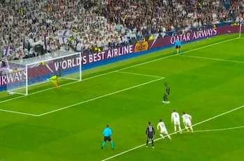 Bukayo Saka le dio vida al Real Madrid en Champions League: trató de cancherear este penal y lo erró