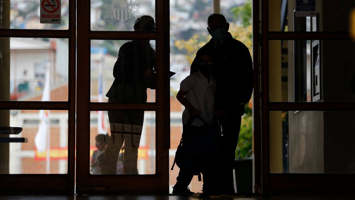 Caso de Bullying en Talca: Colegio Inglés dio a conocer su postura tras denuncia de una menor