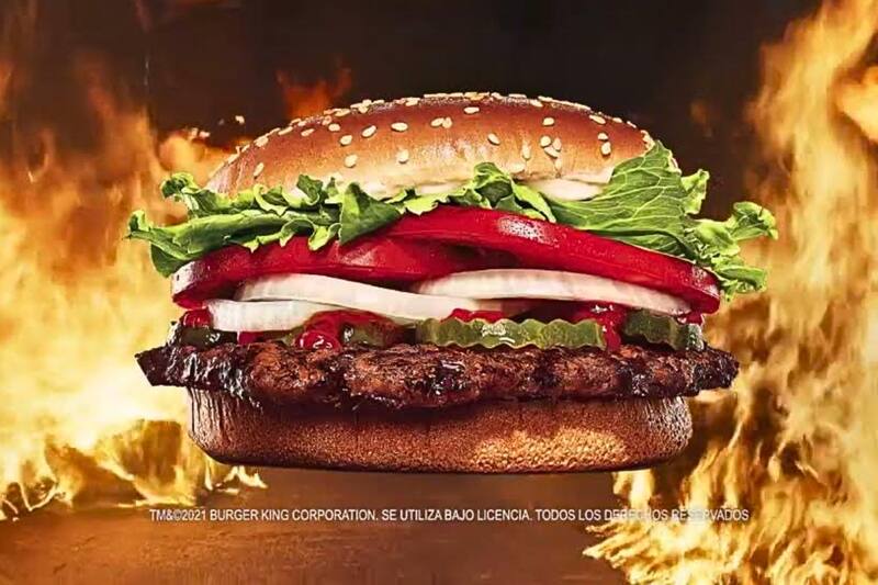 por sus clientes debido a publicidad engañosa en su producto Whopper.