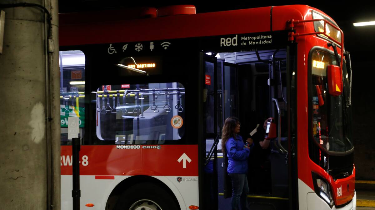 Red Movilidad anuncia refuerzo en seis recorridos de buses para el cierre de la Teletón 2025 en el Estadio Nacional