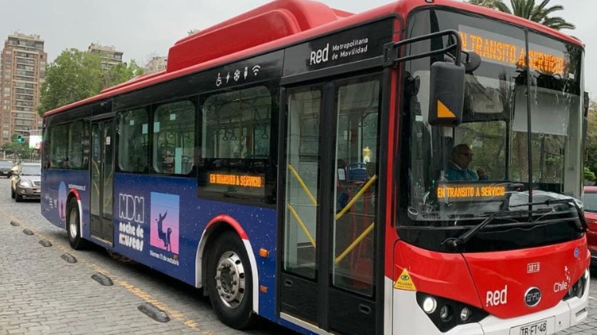 Red Movilidad anuncia servicio especial por Noche de Museos 2025: Revisa la ruta y paradas habilitadas