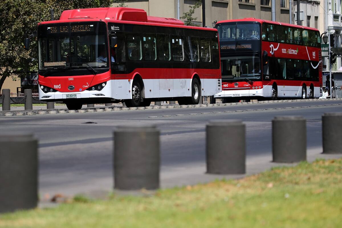 Revisa qué recorridos aumentarán sus servicios durante este domingo.