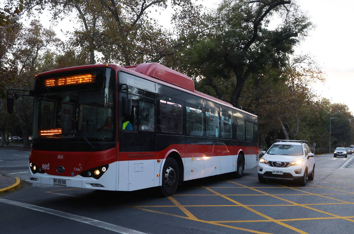 Nuevo recorrido de Red Movilidad conectará Nueva Costanera con Metro Tobalaba