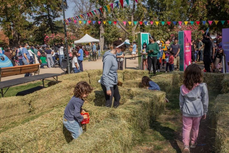 Trae a los más pequeños de la casa en participar de la búsqueda de los huevitos de chocolate este domingo.