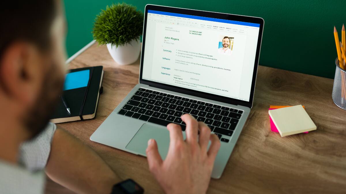 Influencer revela cómo usar la IA para postular a un trabajo con éxito: “Esto te va a ahorrar muchas horas de tener que modificar tu CV a cada vacante“