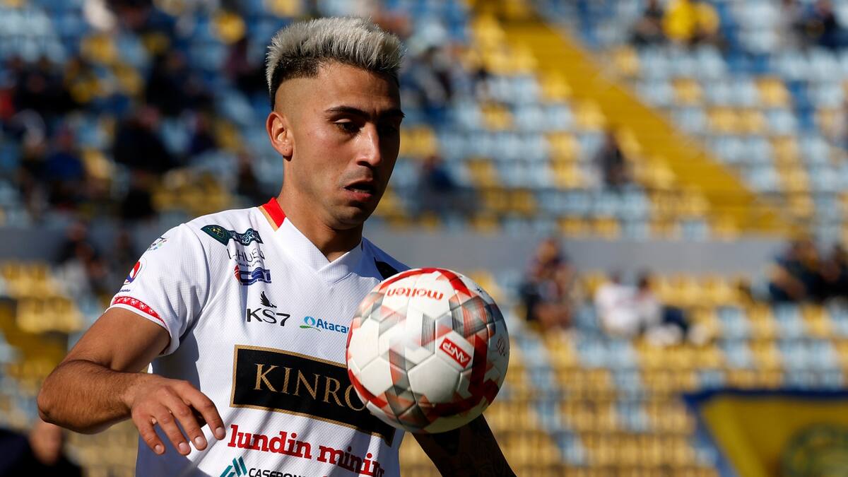 Byron Nieto, refuerzo de Puerto Montt: “Le gente va harto al estadio y eso es lindo para el jugador”