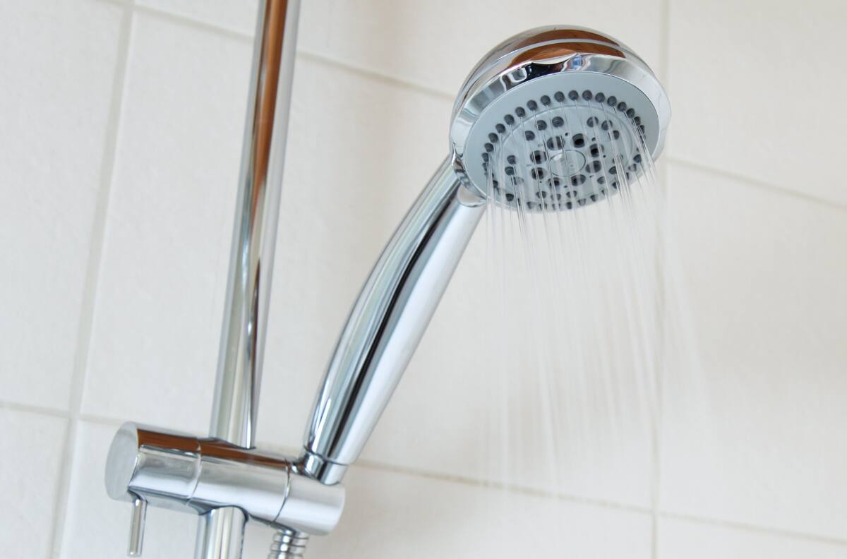 Con este método puedes quitar el sarro acumulado en el cabezal de la ducha